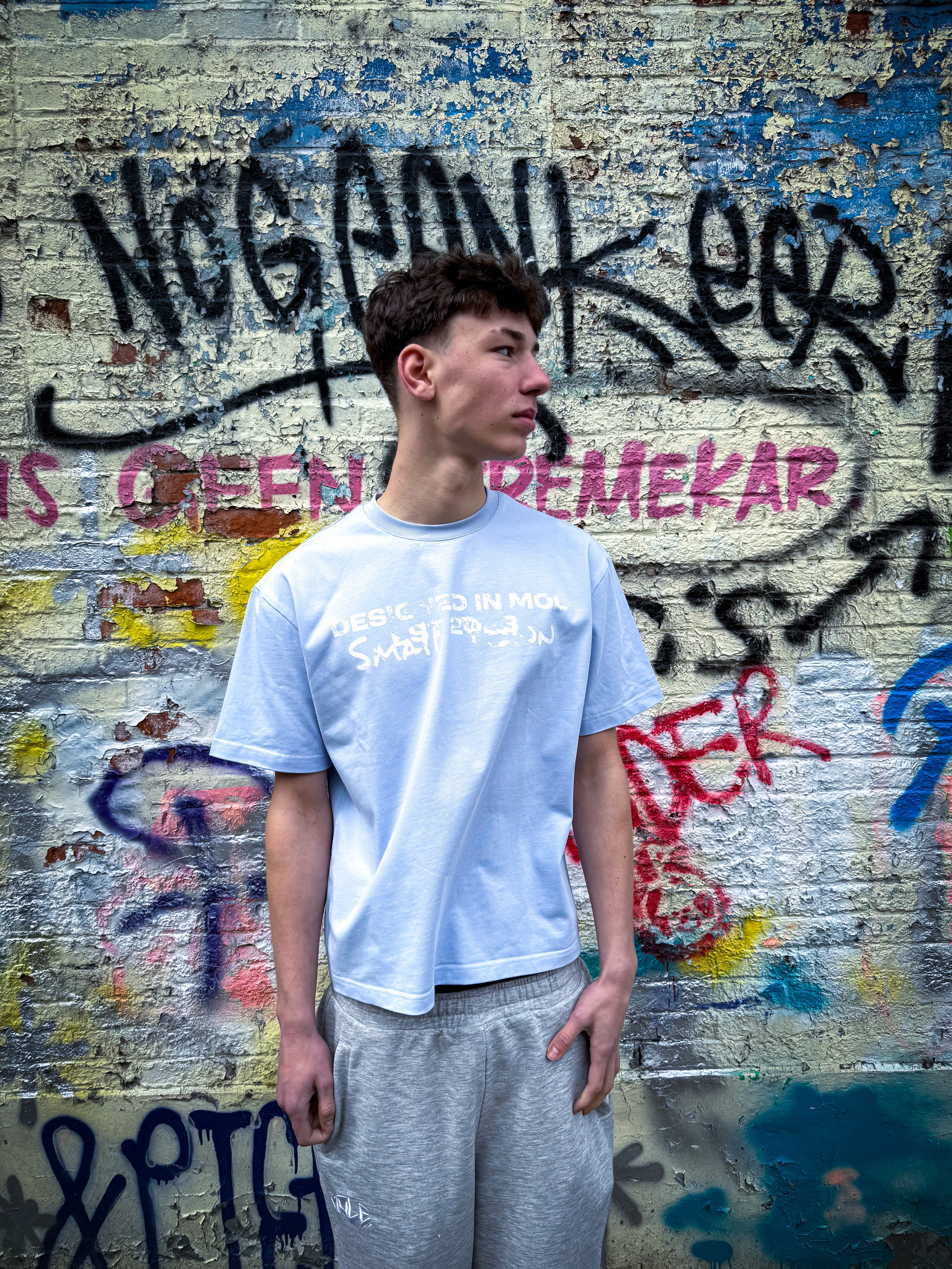 Grunge tee babyblue/white